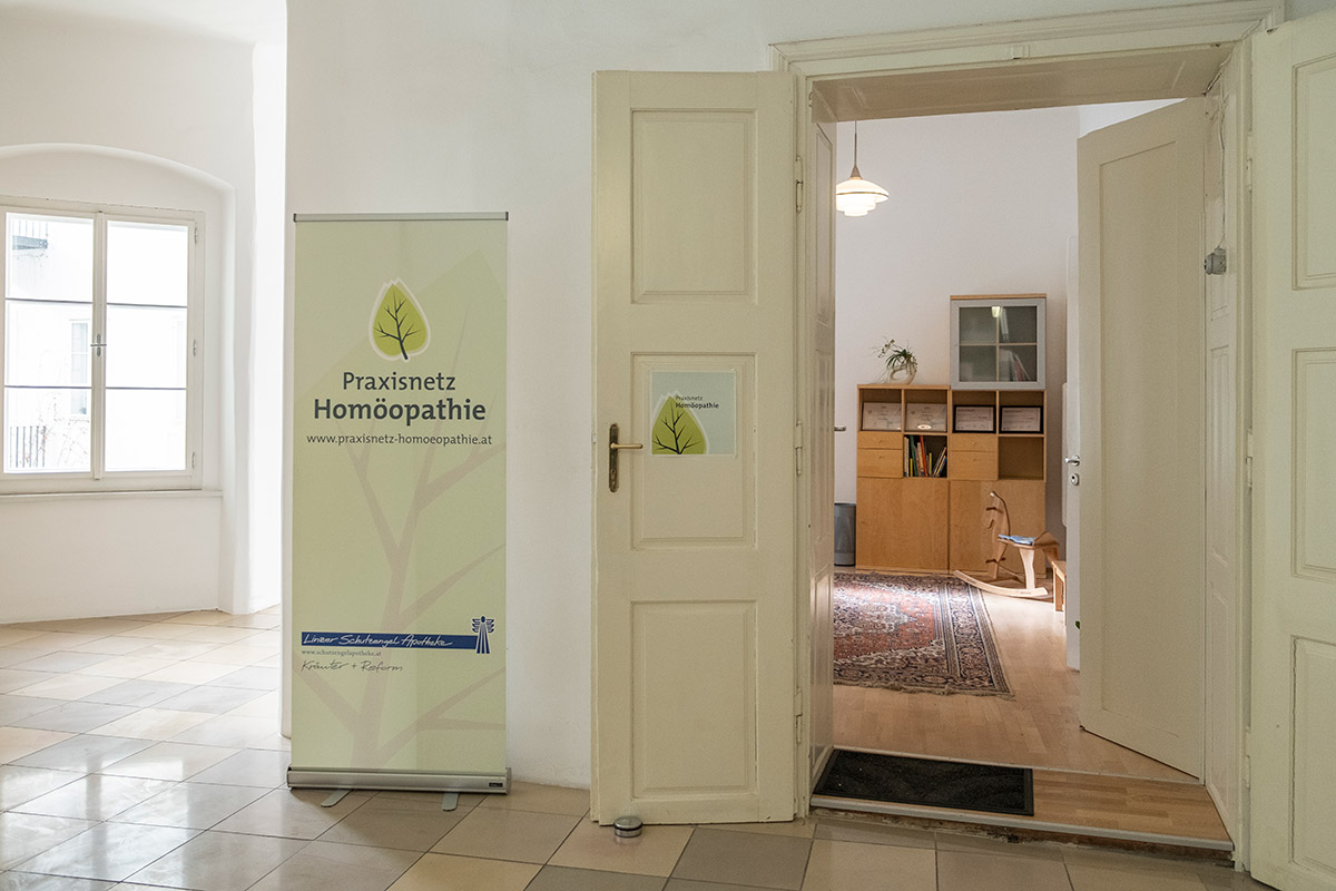 Der Eingang zum Praxisnetzwerk-Homöopathie